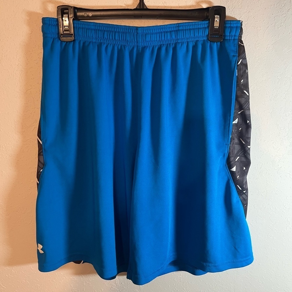 Under Armour Blue Athletic Shorts Size M
